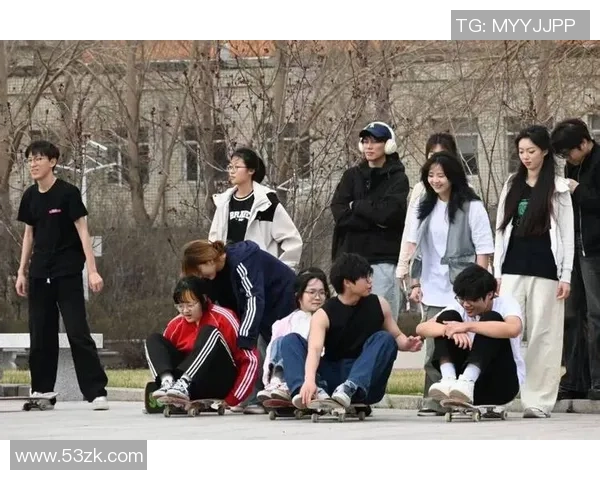 北京滑板队荣登全国滑板配合排行榜第二名展现实力与风采 北京滑板队荣登全国滑板配合排行榜第二名展现实力与风采