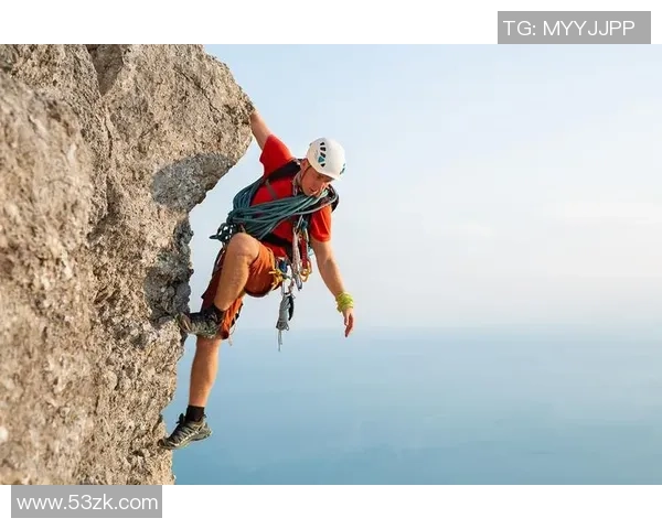 成都极限运动队在世界攀岩锦标赛中以87分领先积分榜，展现强大实力