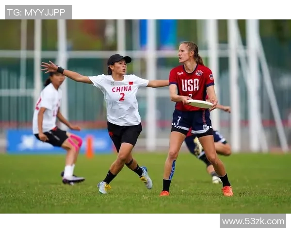 成都飞盘队协作创新引发热议探索团队配合的新模式与未来发展